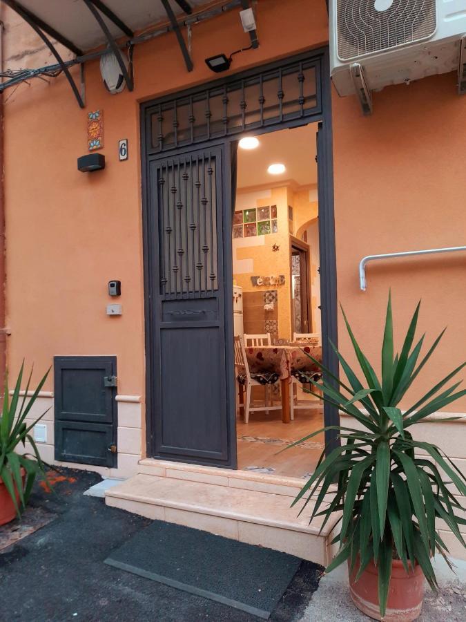 Il Sole Della Guilla Villa ปาแลร์โม ภายนอก รูปภาพ